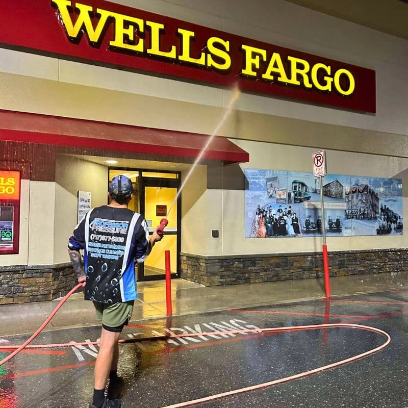 Commercial Pressure Washing Service near me in Harrisburg PA